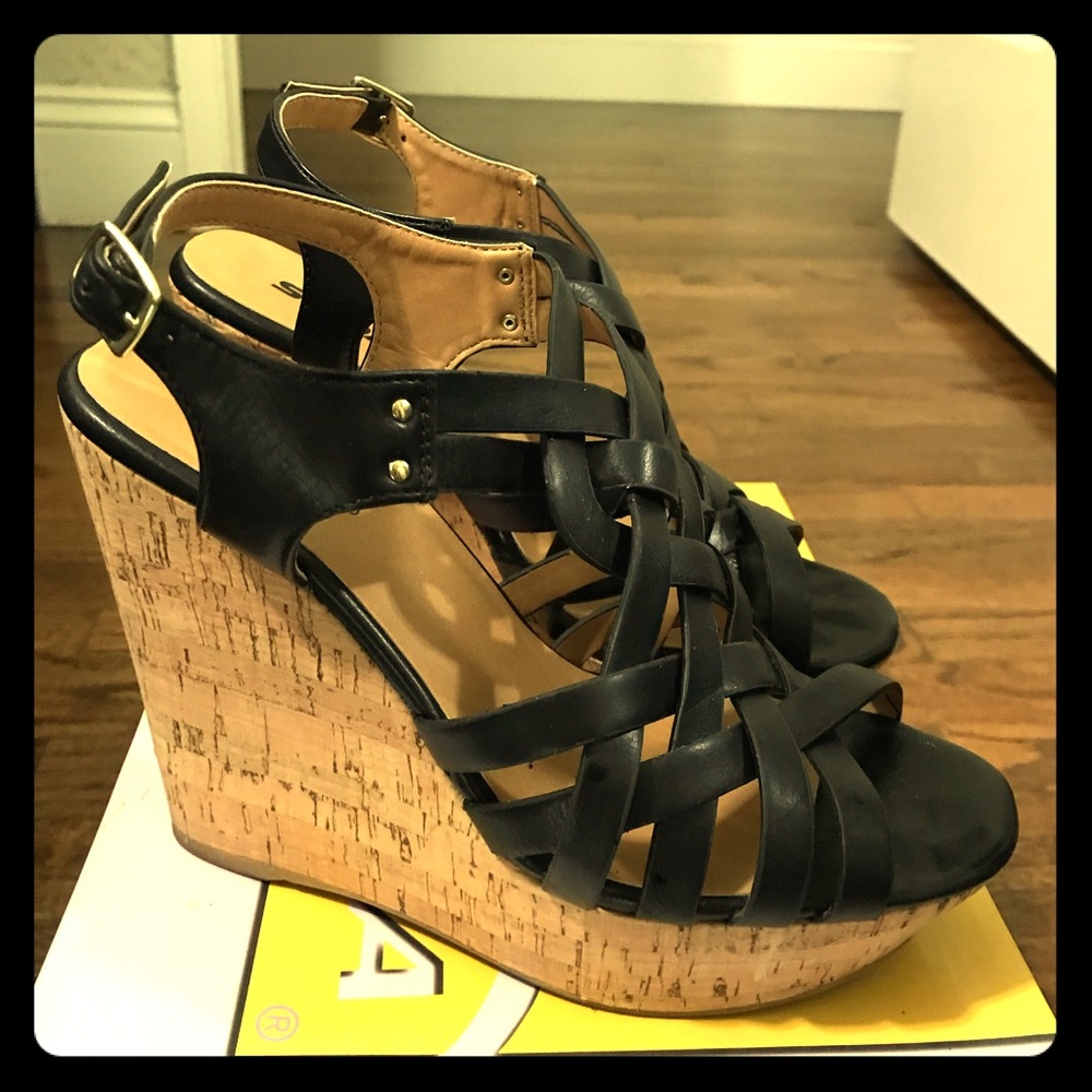 Black platforms